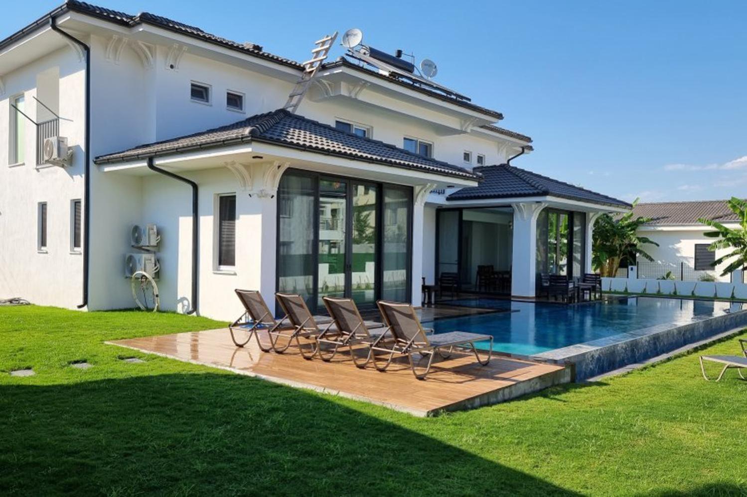 White Cloud Villa