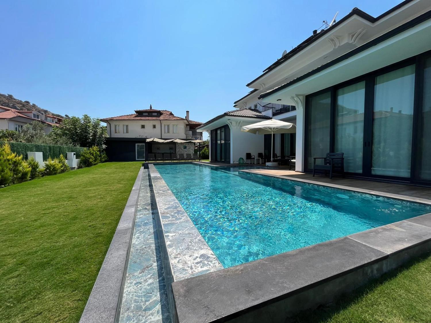 White Cloud Villa